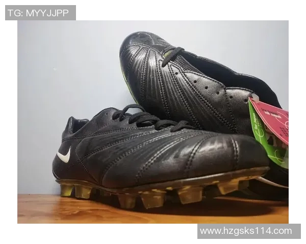 为女士推荐球星专用足球鞋打造专业与时尚兼备的运动体验 为女士推荐球星专用足球鞋打造专业与时尚兼备的运动体验