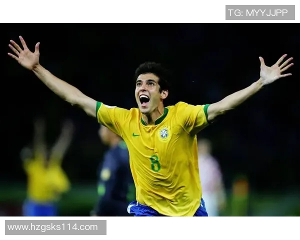 全球足球巨星的风采展现：从赛场到生活，回顾顶级球员的精彩瞬间